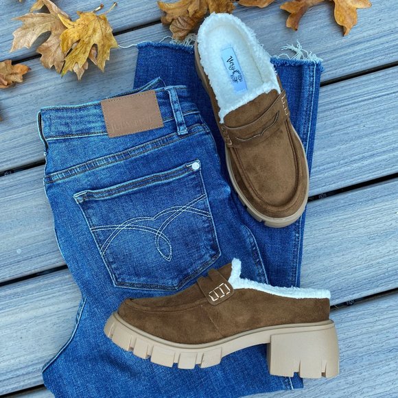 New Tan Slip On Loafers by Very G - Picture 6 of 6